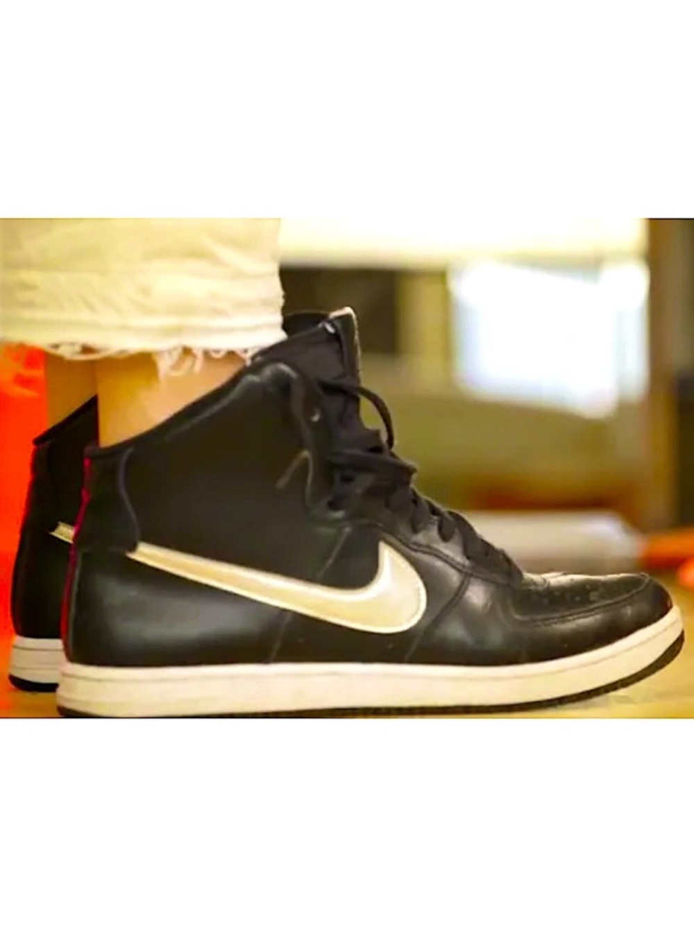 Nike Air Force 1 Light High Top Sneakers in Black & Champagne Metallic
